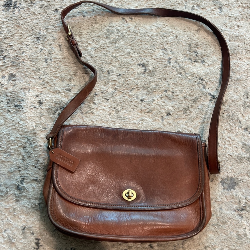 Vintage mahogany coach purse crossbody